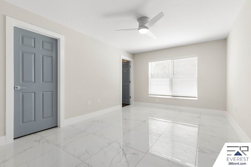 FULLY FENCED, LIKE NEW 3/2/1 TOWNHOUSE IN BEAUTIFUL QUAIL HOLLOW property image