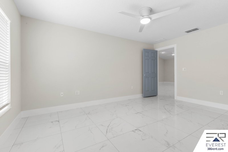 FULLY FENCED, LIKE NEW 3/2/1 TOWNHOUSE IN BEAUTIFUL QUAIL HOLLOW property image