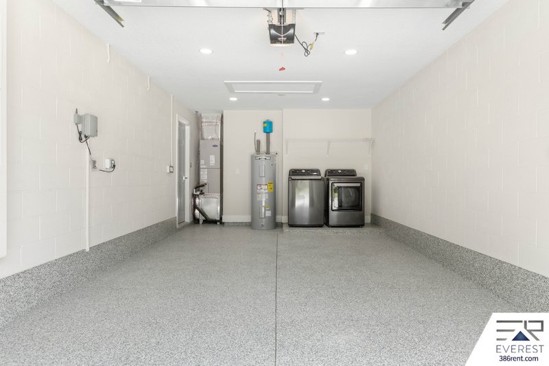 FULLY FENCED, LIKE NEW 3/2/1 TOWNHOUSE IN BEAUTIFUL QUAIL HOLLOW property image