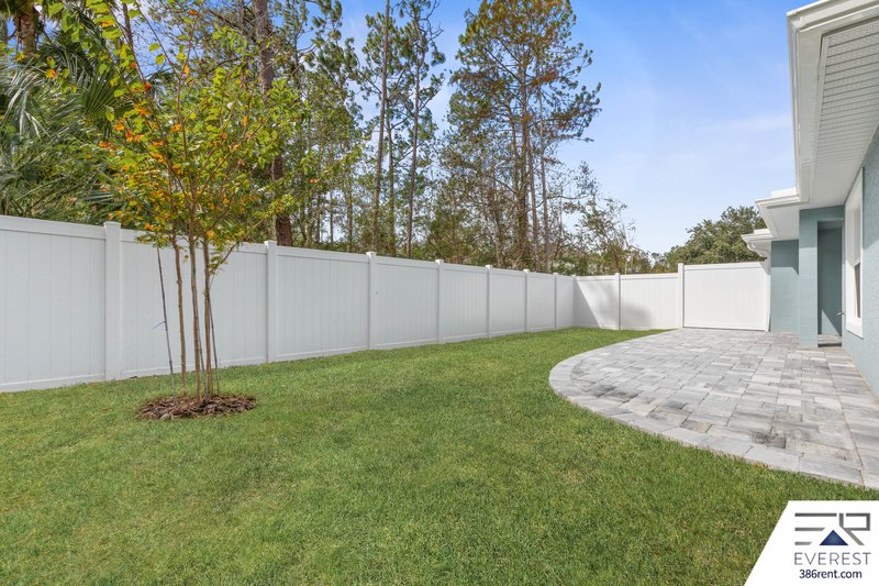 FULLY FENCED, LIKE NEW 3/2/1 TOWNHOUSE IN BEAUTIFUL QUAIL HOLLOW property image