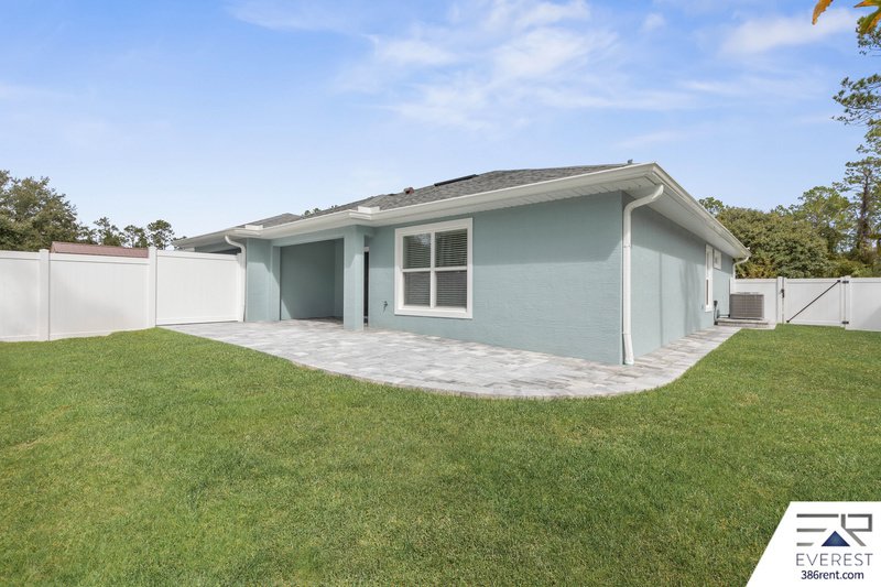 FULLY FENCED, LIKE NEW 3/2/1 TOWNHOUSE IN BEAUTIFUL QUAIL HOLLOW property image