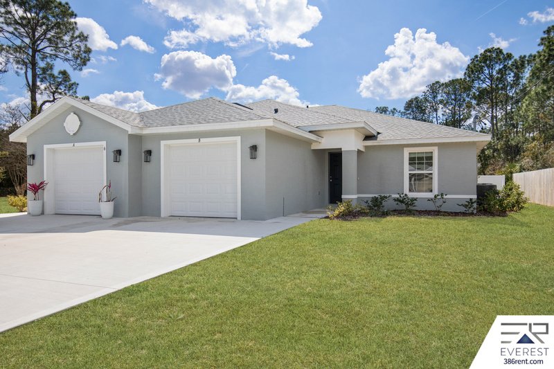 LIKE NEW 3/2/1 ON CUL DE SAC IN DESIRABLE SEMINOLE WOODS property image