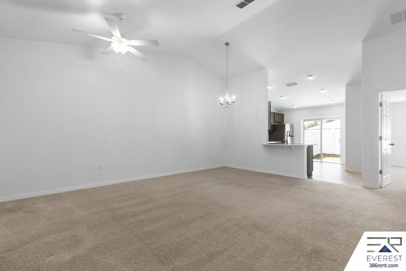 LIKE NEW 3/2/1 ON CUL DE SAC IN DESIRABLE SEMINOLE WOODS property image