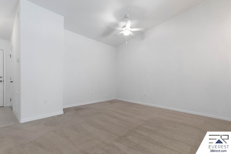 LIKE NEW 3/2/1 ON CUL DE SAC IN DESIRABLE SEMINOLE WOODS property image