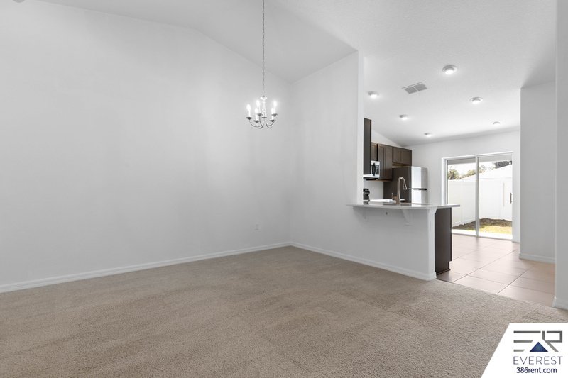 LIKE NEW 3/2/1 ON CUL DE SAC IN DESIRABLE SEMINOLE WOODS property image