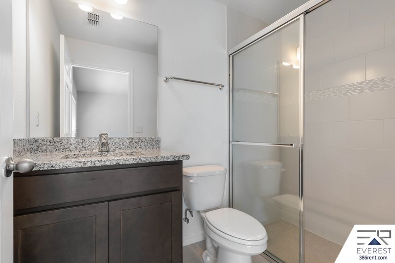 LIKE NEW 3/2/1 ON CUL DE SAC IN DESIRABLE SEMINOLE WOODS property image