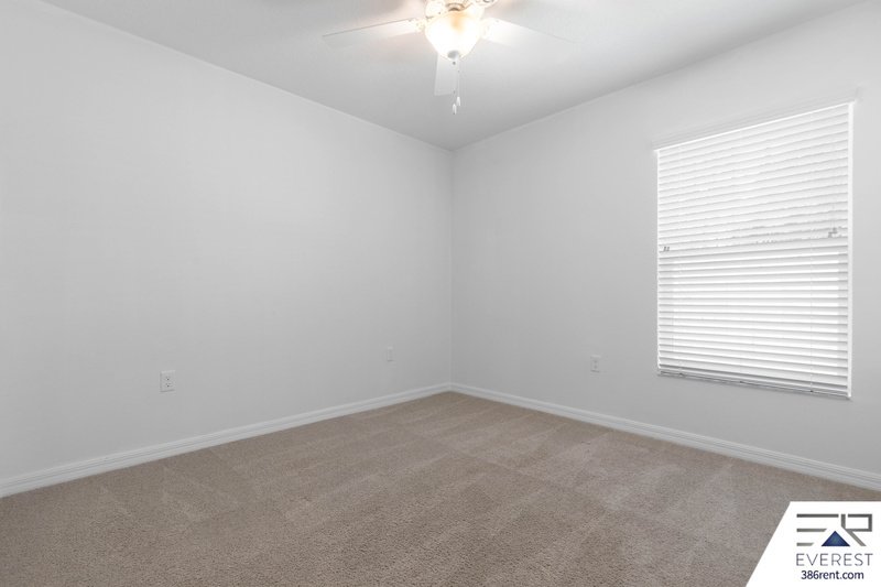 LIKE NEW 3/2/1 ON CUL DE SAC IN DESIRABLE SEMINOLE WOODS property image