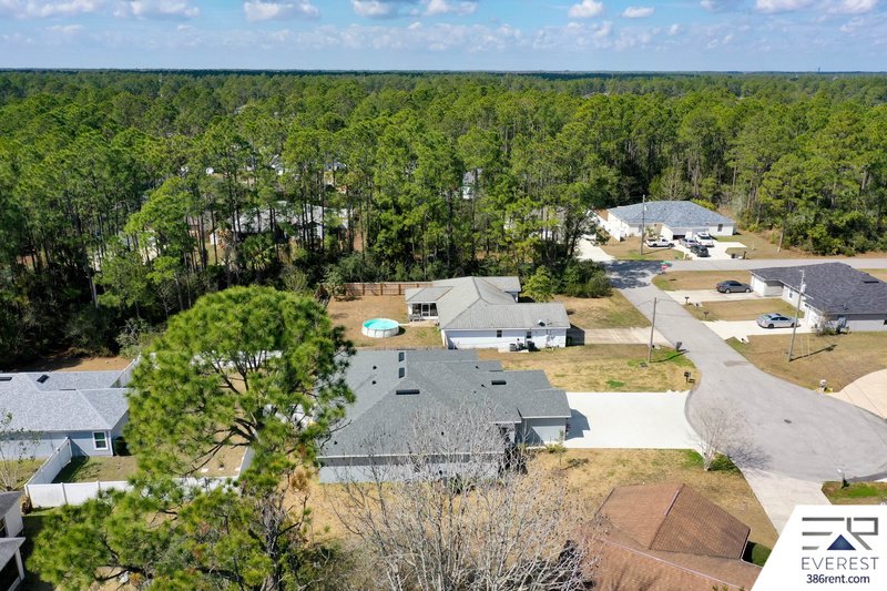 LIKE NEW 3/2/1 ON CUL DE SAC IN DESIRABLE SEMINOLE WOODS property image