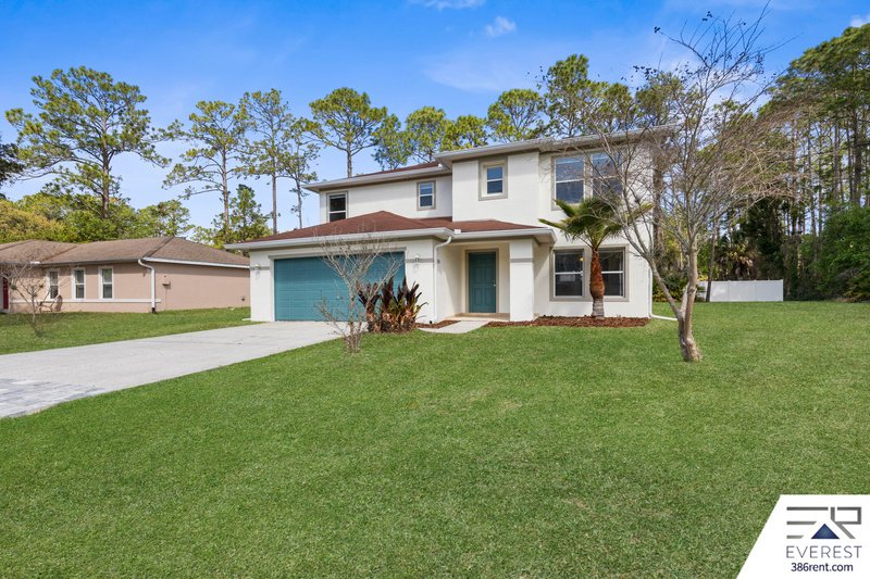 FULLY FENCED, SPACIOUS 4/2.5/2 IN THE HEART OF PALM COAST property image