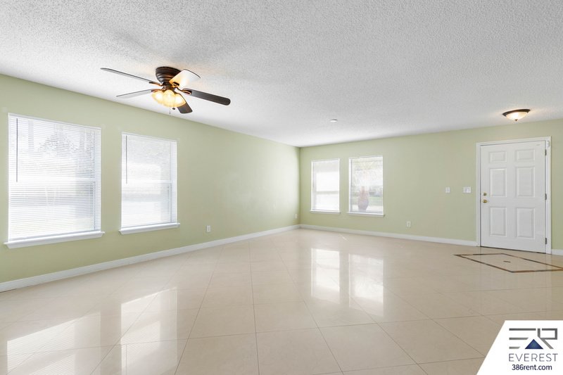 FULLY FENCED, SPACIOUS 4/2.5/2 IN THE HEART OF PALM COAST property image