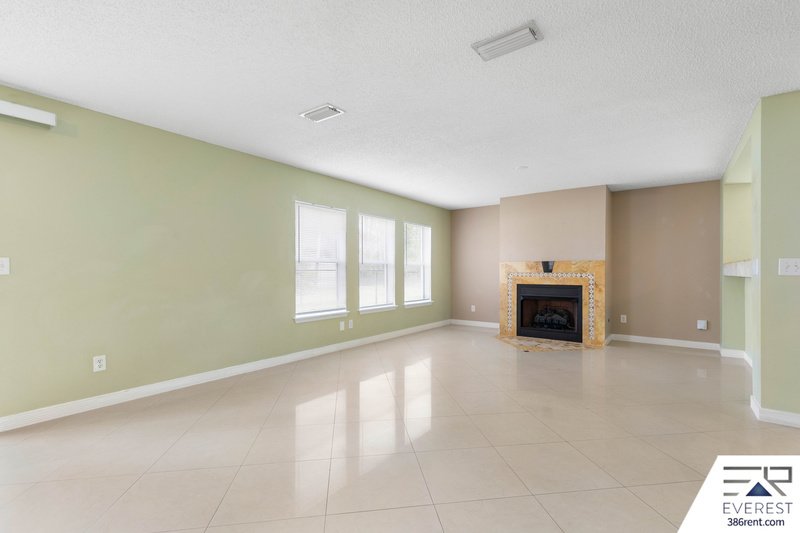 FULLY FENCED, SPACIOUS 4/2.5/2 IN THE HEART OF PALM COAST property image