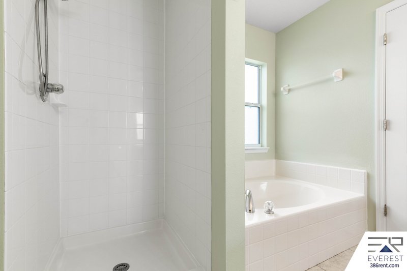 FULLY FENCED, SPACIOUS 4/2.5/2 IN THE HEART OF PALM COAST property image