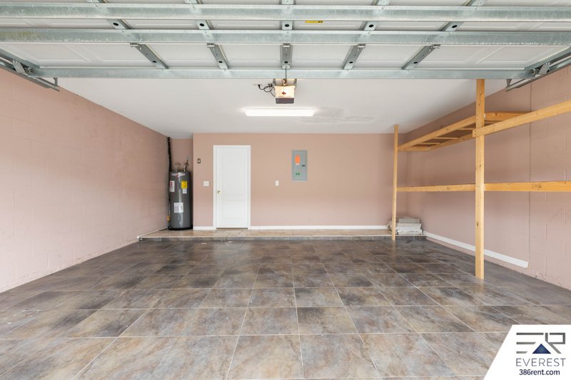 FULLY FENCED, SPACIOUS 4/2.5/2 IN THE HEART OF PALM COAST property image