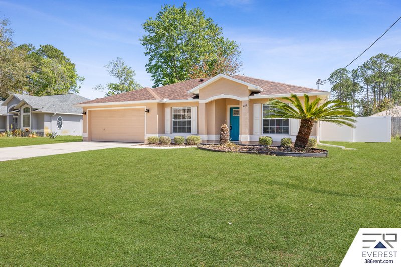 POOL HOME 3/2/2 IN DESIRABLE INDIAN TRAILS property image