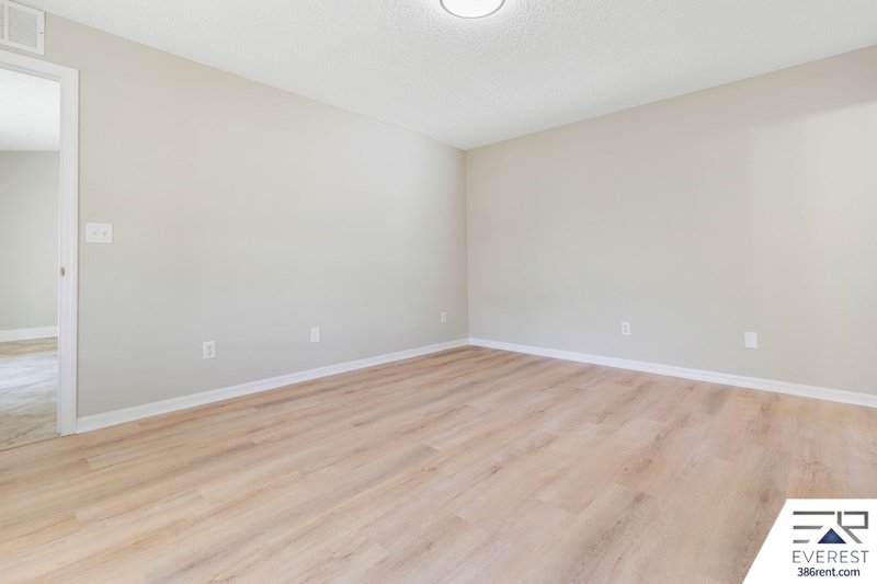 POOL HOME 3/2/2 IN DESIRABLE INDIAN TRAILS property image