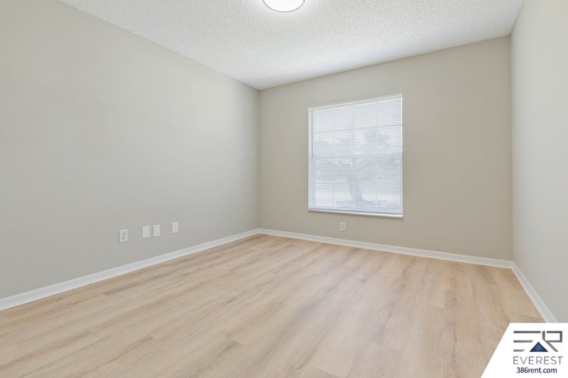 POOL HOME 3/2/2 IN DESIRABLE INDIAN TRAILS property image