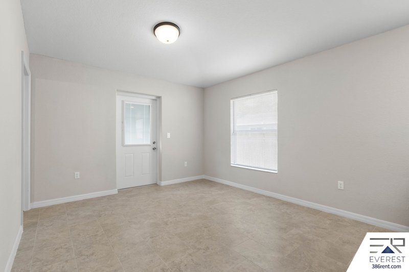 FULLY FENCED, LIKE NEW 3/2/1 IN THE HEART OF DAYTONA BEACH property image