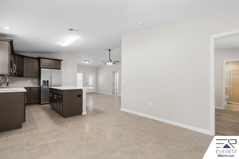 FULLY FENCED, LIKE NEW 3/2/1 IN THE HEART OF DAYTONA BEACH property image