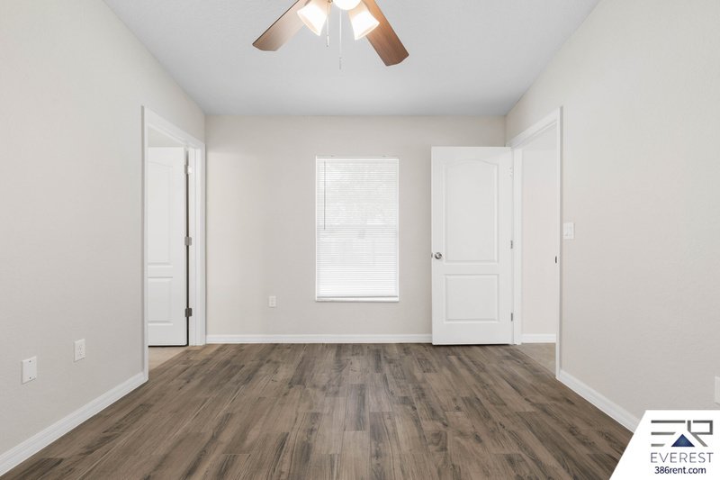 FULLY FENCED, LIKE NEW 3/2/1 IN THE HEART OF DAYTONA BEACH property image