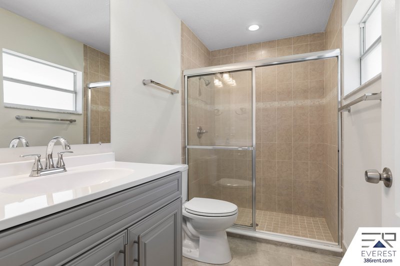 FULLY FENCED, LIKE NEW 3/2/1 IN THE HEART OF DAYTONA BEACH property image