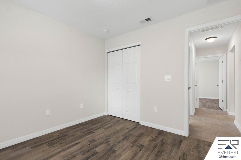 FULLY FENCED, LIKE NEW 3/2/1 IN THE HEART OF DAYTONA BEACH property image