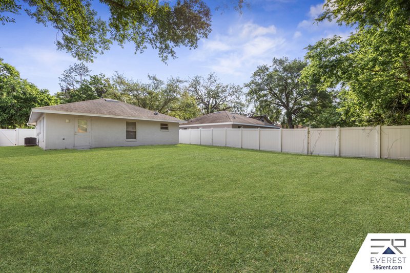 FULLY FENCED, LIKE NEW 3/2/1 IN THE HEART OF DAYTONA BEACH property image