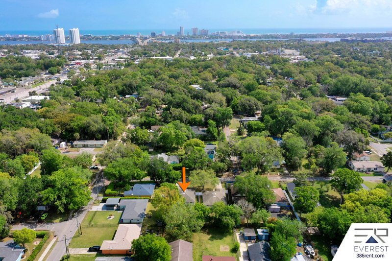 FULLY FENCED, LIKE NEW 3/2/1 IN THE HEART OF DAYTONA BEACH property image