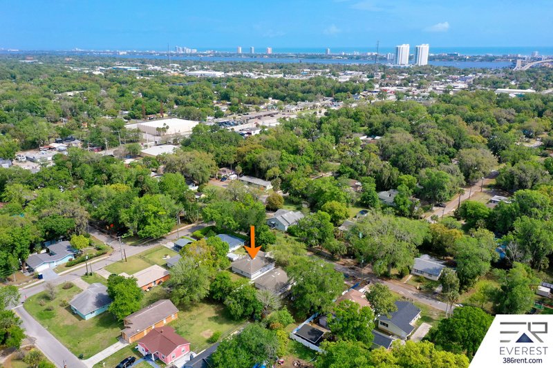 FULLY FENCED, LIKE NEW 3/2/1 IN THE HEART OF DAYTONA BEACH property image