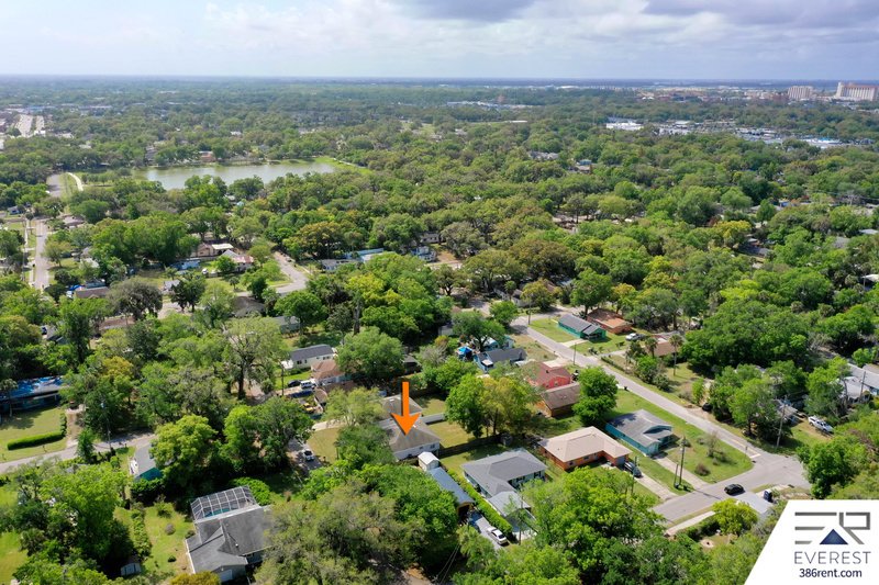 FULLY FENCED, LIKE NEW 3/2/1 IN THE HEART OF DAYTONA BEACH property image