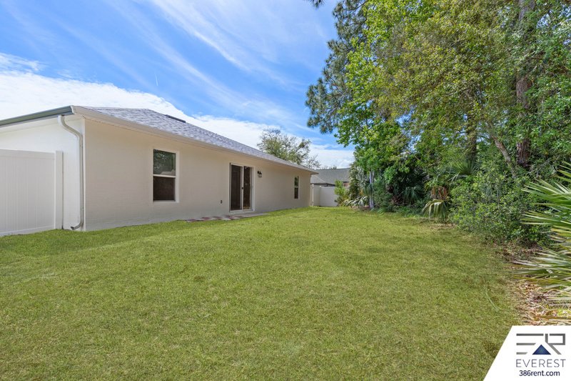 FULLY FENCED 3/2/2 IN THE HEART OF PALM COAST property image