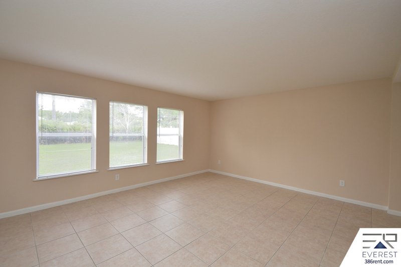 FULLY FENCED, 2 STORY 4/2.5/2 IN POPULAR LEHIGH WOODS property image