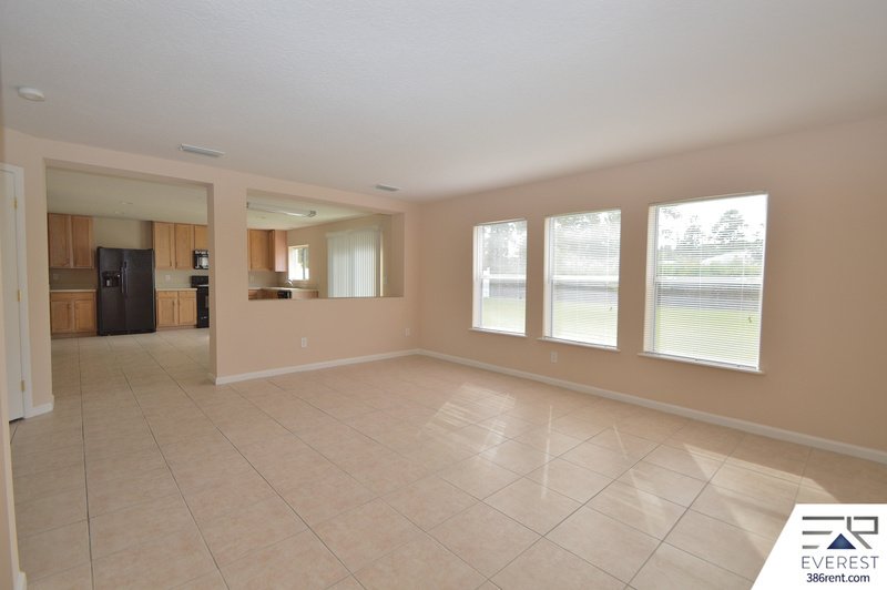 FULLY FENCED, 2 STORY 4/2.5/2 IN POPULAR LEHIGH WOODS property image