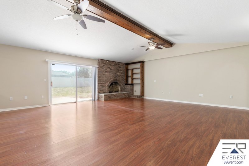 FULLY FENCED 2/2/2 IN DESIRABLE PALM HARBOR property image