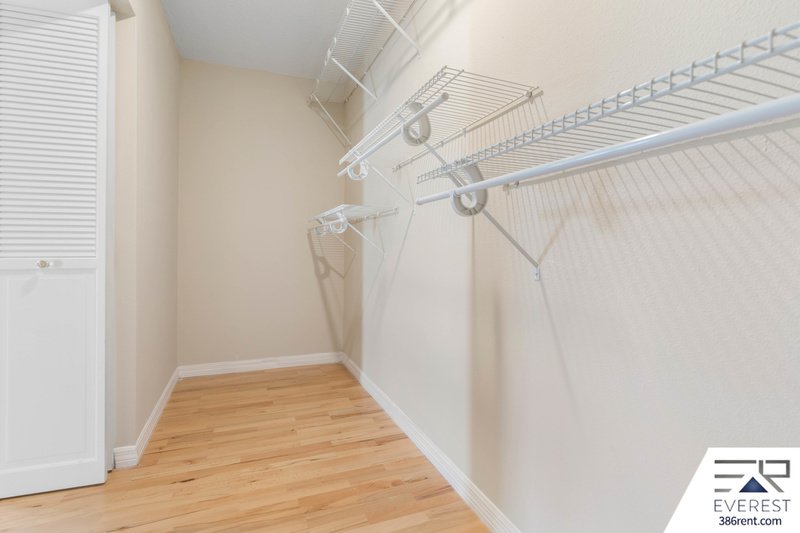 FULLY FENCED 2/2/2 IN DESIRABLE PALM HARBOR property image