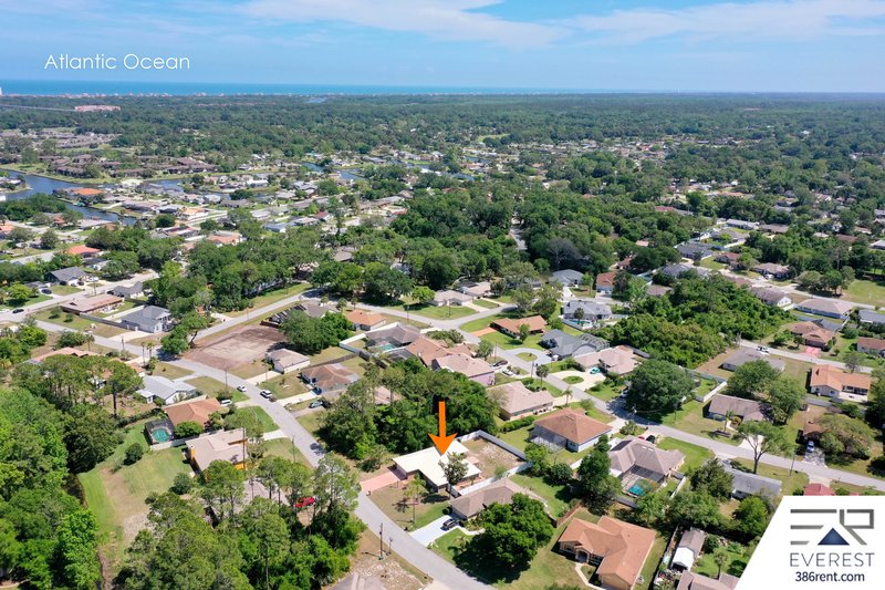 FULLY FENCED 2/2/2 IN DESIRABLE PALM HARBOR property image