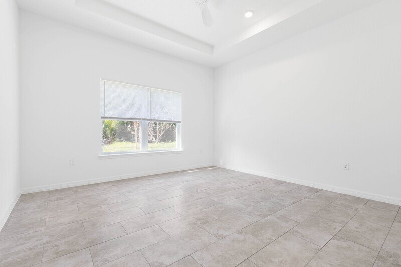 LIKE NEW 3/2/2 TOWNHOME IN POPULAR PINE GROVE property image