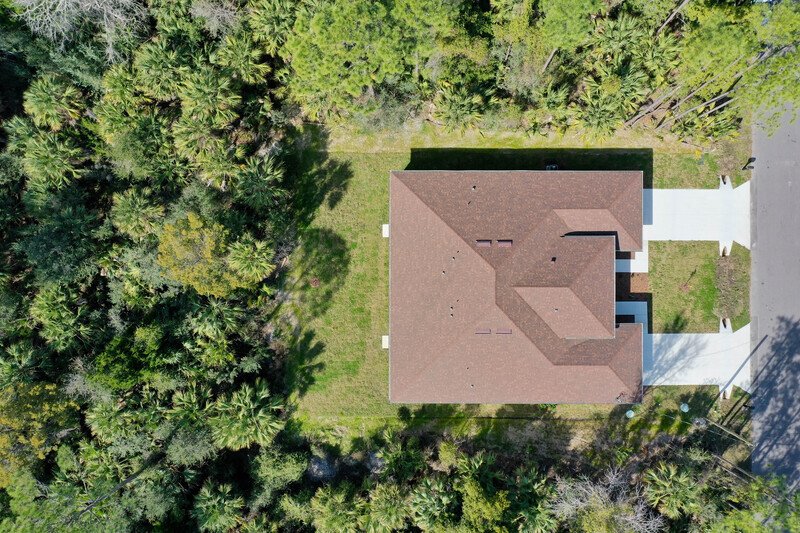 LIKE NEW 3/2/2 TOWNHOME IN POPULAR PINE GROVE property image