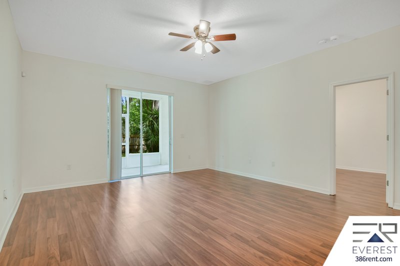 FULLY FENCED 3/2/2 ON A CUL DE SAC IN DESIRABLE WOODLANDS property image