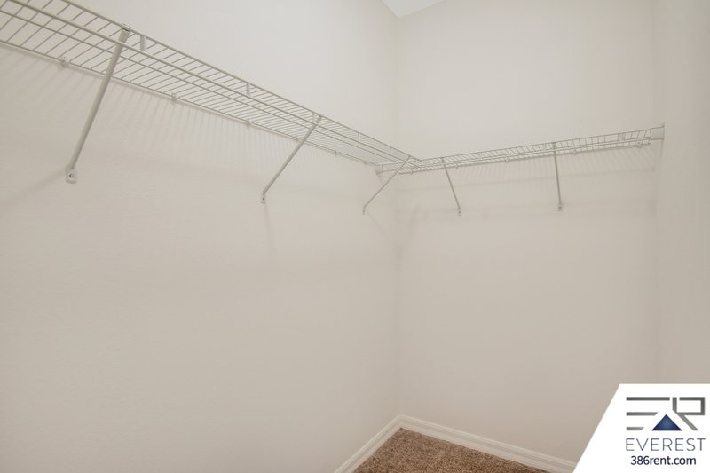 FULLY FENCED 3/2/2 ON A CUL DE SAC IN DESIRABLE WOODLANDS property image