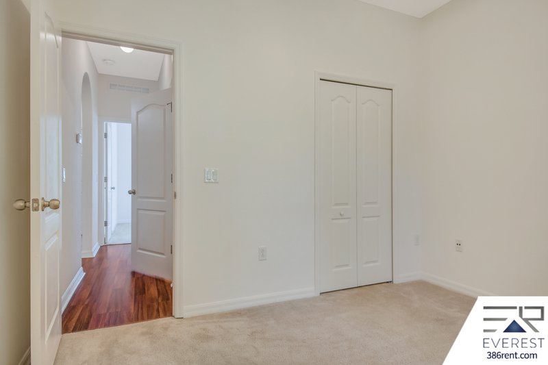 FULLY FENCED 3/2/2 ON A CUL DE SAC IN DESIRABLE WOODLANDS property image