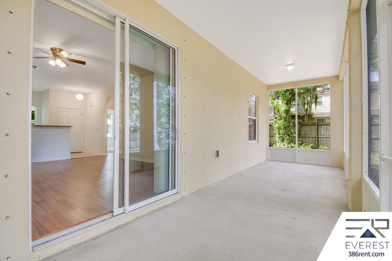 FULLY FENCED 3/2/2 ON A CUL DE SAC IN DESIRABLE WOODLANDS property image