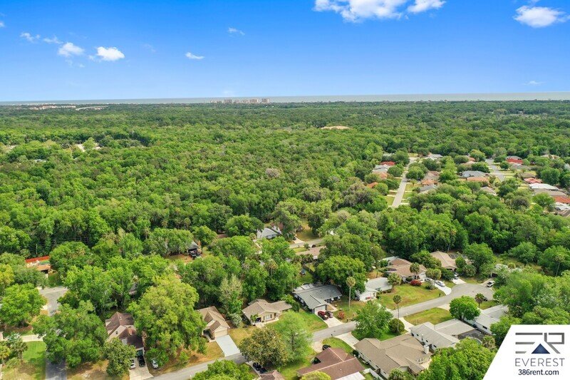 FULLY FENCED 3/2/2 ON A CUL DE SAC IN DESIRABLE WOODLANDS property image