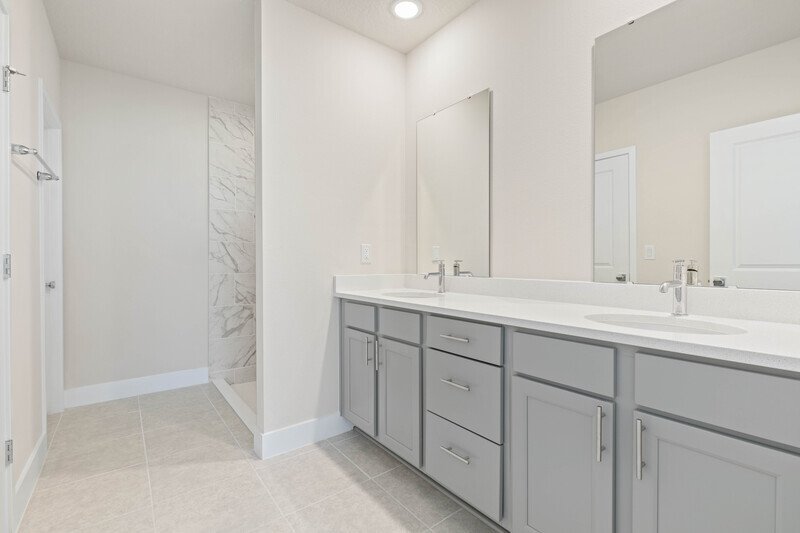 FULLY FENCED, LIKE NEW 3/2/2 ON A CUL DE SAC IN DESIRABLE INDIAN TRAILS property image