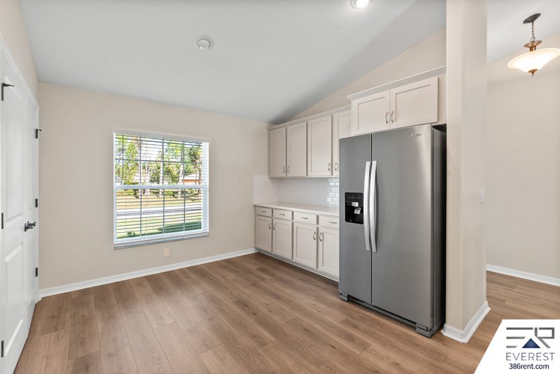 FULLY FENCED, LIKE NEW 4/2/2 IN POPULAR PINE GROVE property image
