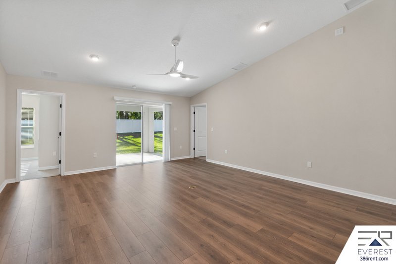 FULLY FENCED, LIKE NEW 4/2/2 IN POPULAR PINE GROVE property image