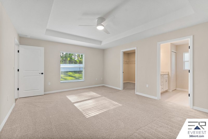 FULLY FENCED, LIKE NEW 4/2/2 IN POPULAR PINE GROVE property image