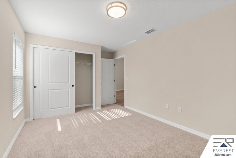 FULLY FENCED, LIKE NEW 4/2/2 IN POPULAR PINE GROVE property image