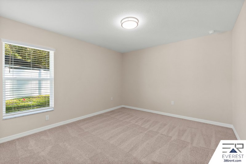 FULLY FENCED, LIKE NEW 4/2/2 IN POPULAR PINE GROVE property image