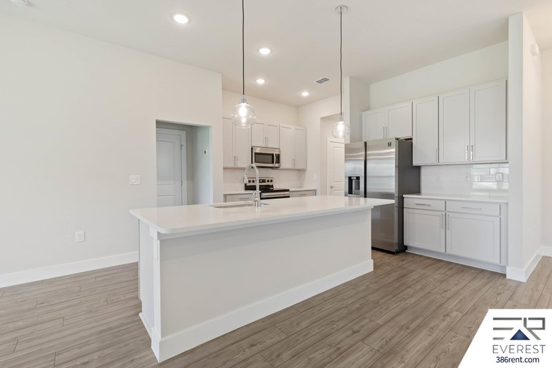 LIKE NEW, UPGRADED 3/2/2 IN DESIRABLE INDIAN TRAILS property image