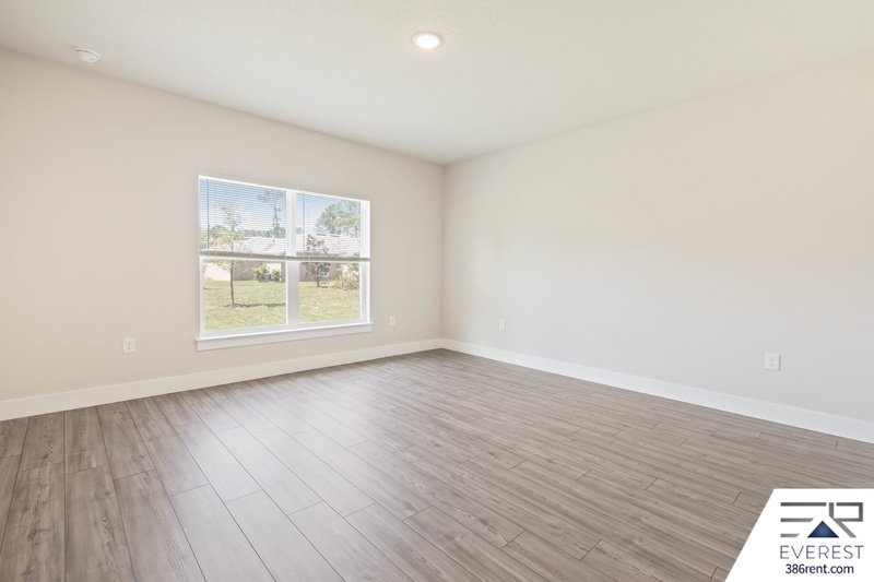 LIKE NEW, UPGRADED 3/2/2 IN DESIRABLE INDIAN TRAILS property image